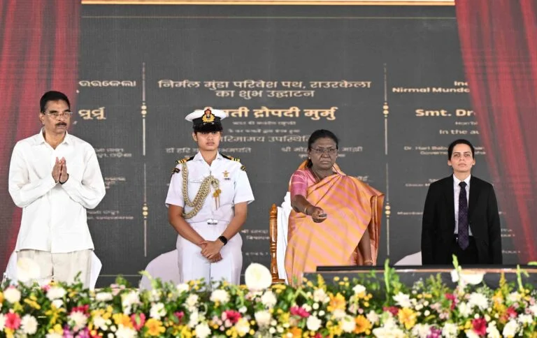 राउरकेला में राष्ट्रपति द्वारा परियोजनाओं का उद्घाटन