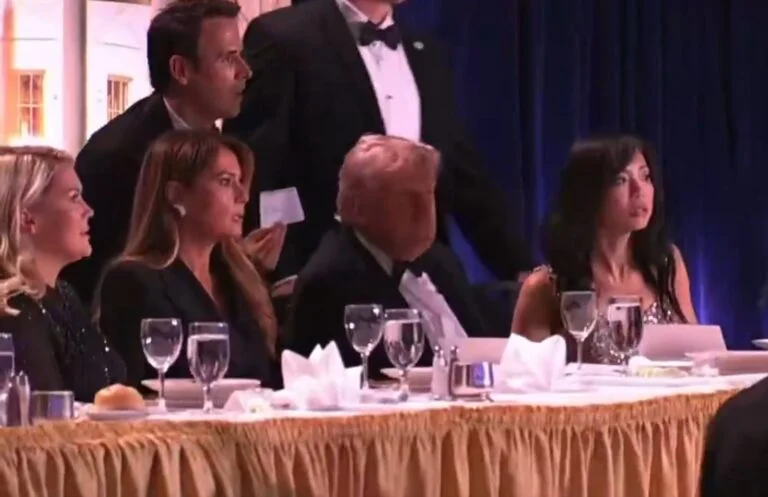 व्हाइट हाउस गोलीबारी ट्रंप सुरक्षित