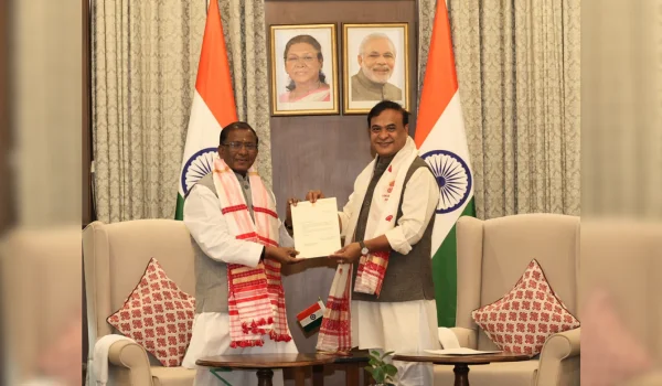 हिमंता बिस्वा सरमा इस्तीफा